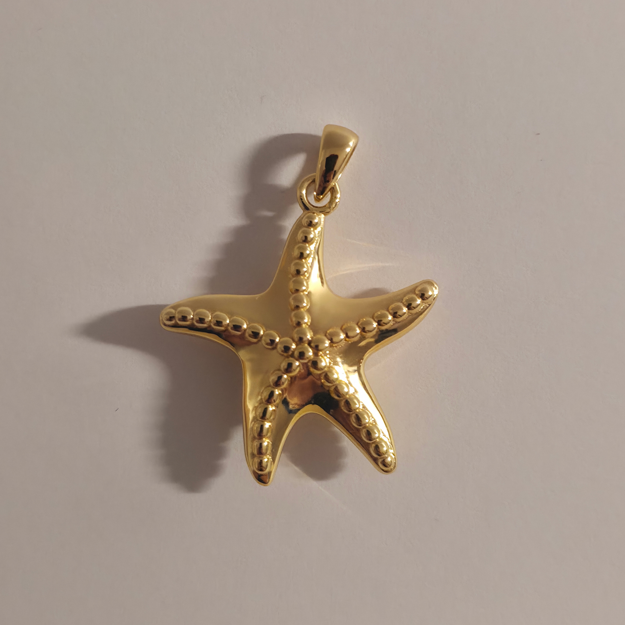 Lucky Starfish Pendant Gold